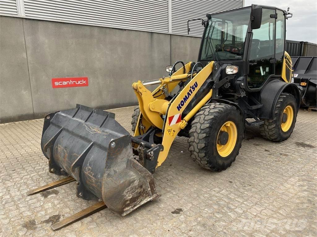 Komatsu WA80M-8EO 多目的ローダー