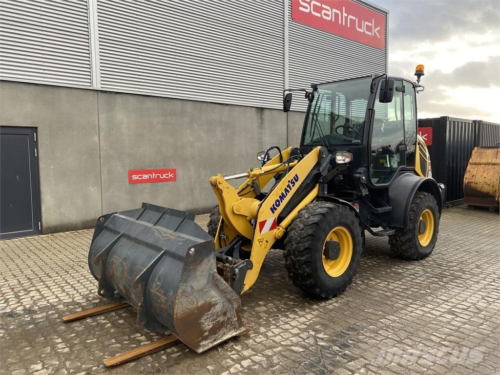 Komatsu WA80M-8EO 多目的ローダー