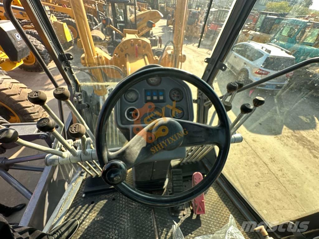 XCMG GR 180 モーターグレーダー