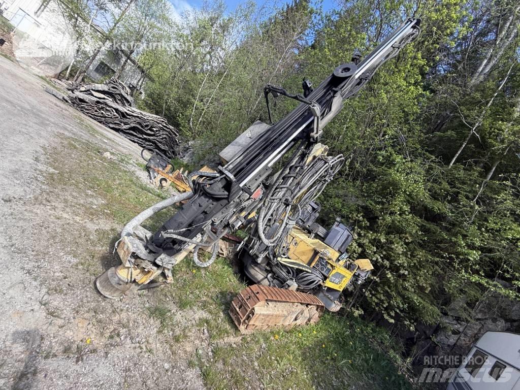 Atlas Copco ROC D3 サーフェイスドリルリグ