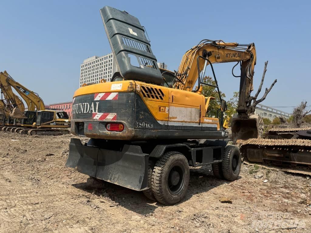 Hyundai R150W-9 ホイール式油圧ショベル（パワーショベル・ユンボ・バックホー）