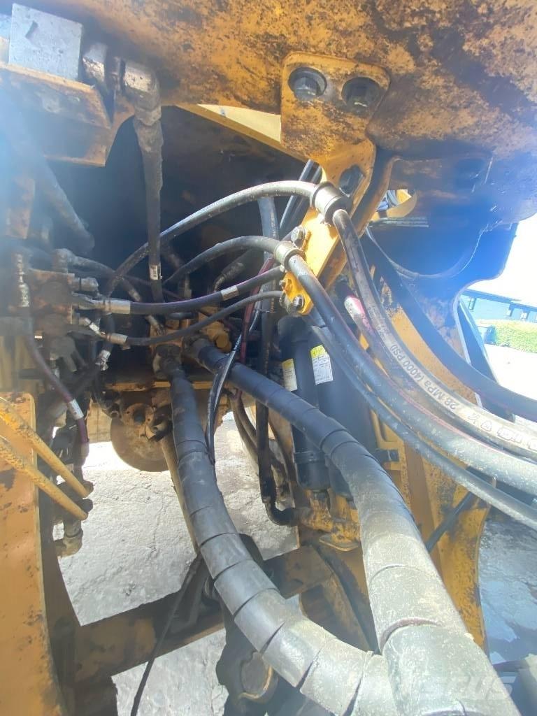 CAT 966 M ホイールローダー・タイヤショベル