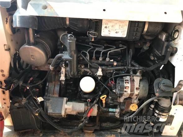 Bobcat S650 スキッドステアローダー