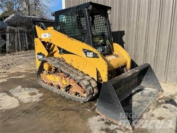 CAT 259B3 スキッドステアローダー