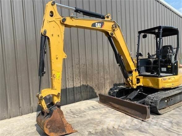CAT 305.5E2 ミニ油圧ショベル 7t以下（ミニユンボ・ミニディガー）