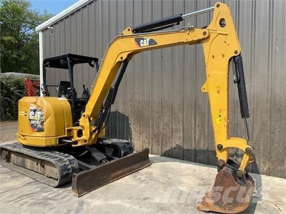 CAT 305.5E2 ミニ油圧ショベル 7t以下（ミニユンボ・ミニディガー）
