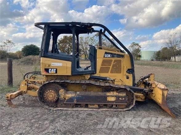 CAT D3K2 XL ブルドーザー