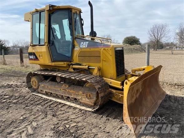 CAT D4G XL ブルドーザー