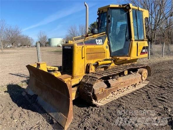 CAT D4G XL ブルドーザー