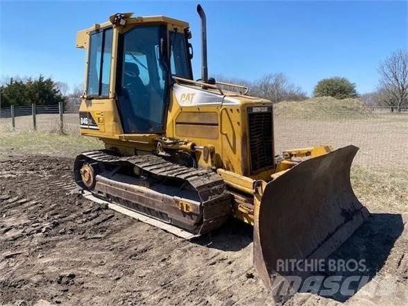 CAT D4G XL ブルドーザー