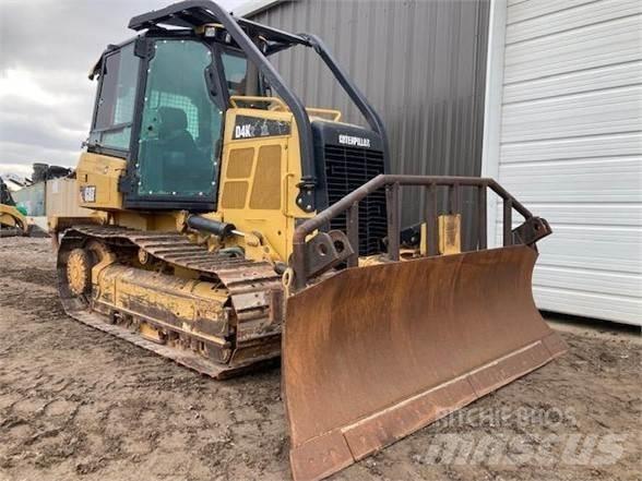 CAT D4K2 LGP ブルドーザー