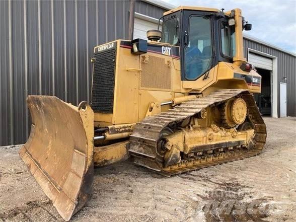 CAT D5M ブルドーザー