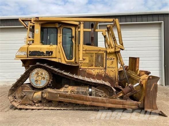 CAT D6H XL ブルドーザー