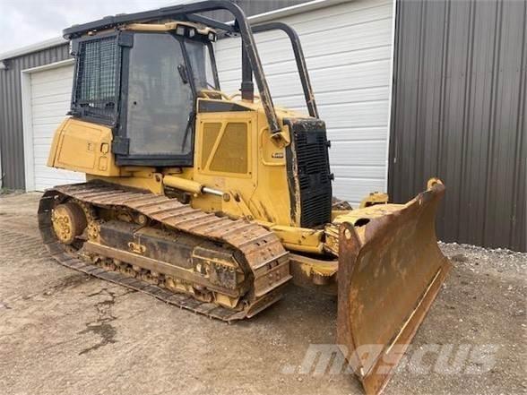 CAT D6K ブルドーザー