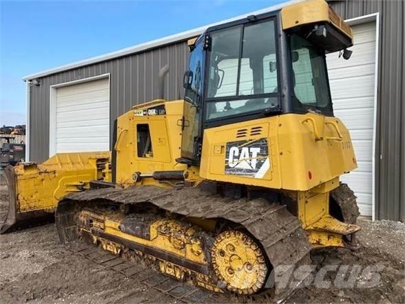 CAT D6K LGP ブルドーザー
