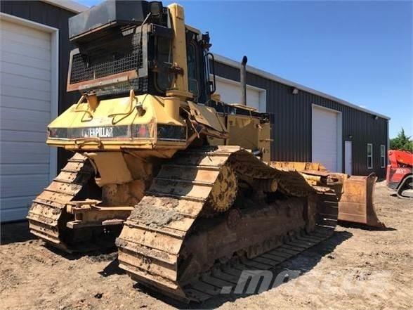 CAT D6M LGP ブルドーザー