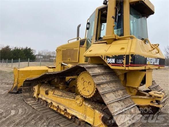 CAT D6N LGP ブルドーザー