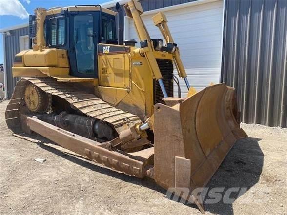 CAT D6R ブルドーザー