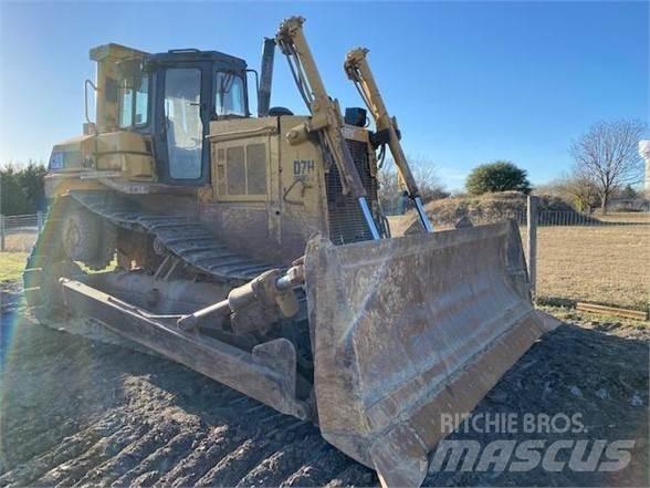 CAT D7H II ブルドーザー