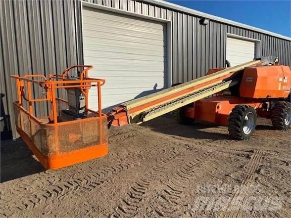 JLG 600S ブームリフト　直伸型