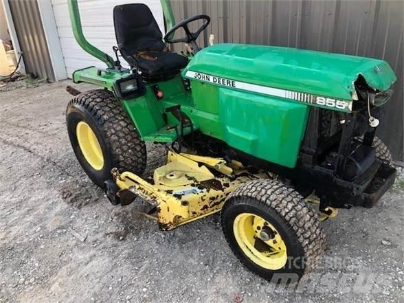 John Deere 855 トラクター