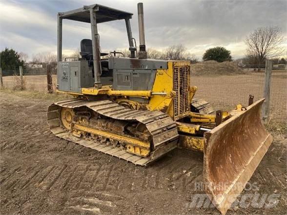 Komatsu D32P-1 ブルドーザー