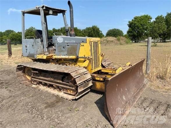 Komatsu D32P-1 ブルドーザー