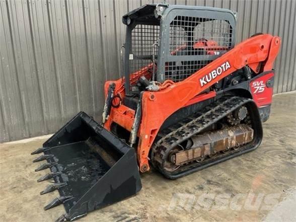 Kubota SVL75 スキッドステアローダー