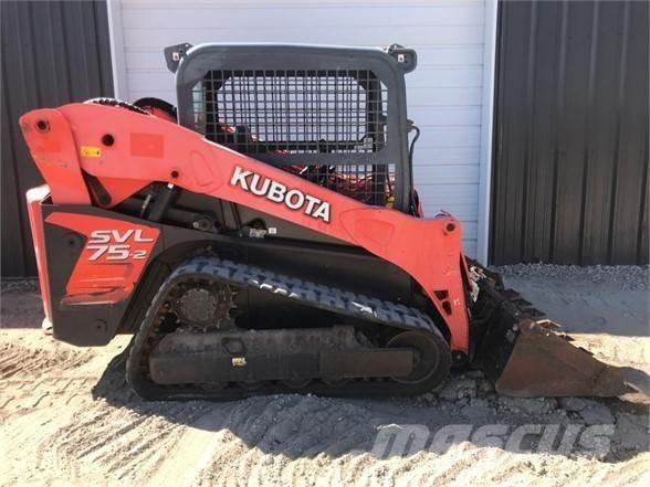 Kubota SVL75-2 スキッドステアローダー