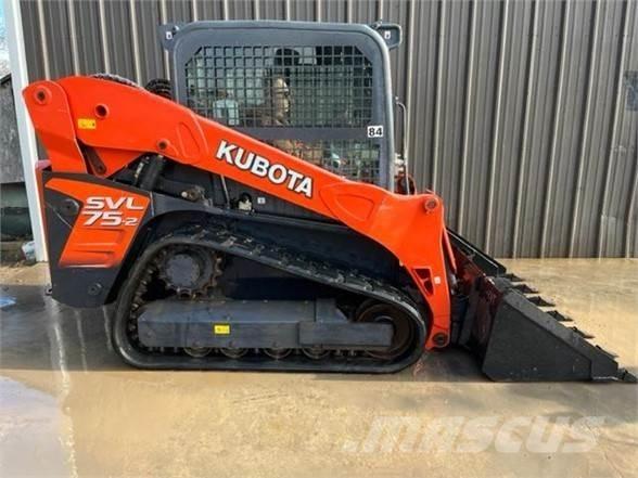 Kubota SVL75-2 スキッドステアローダー