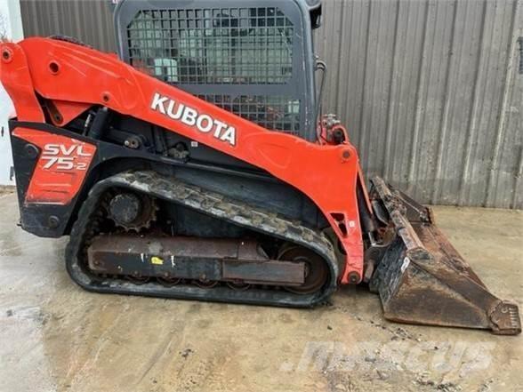 Kubota SVL75-2 スキッドステアローダー
