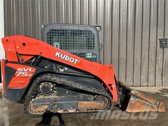 Kubota SVL75-2 スキッドステアローダー