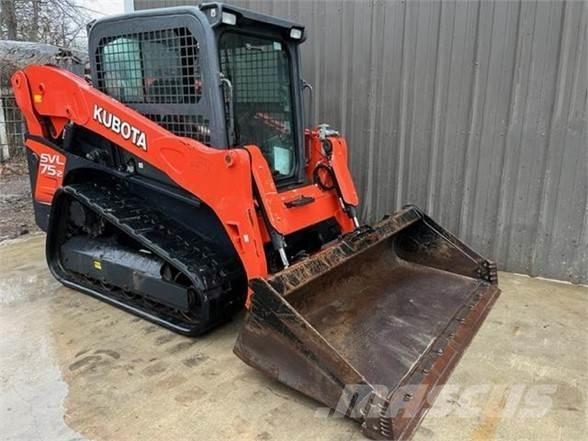 Kubota SVL75-2 スキッドステアローダー