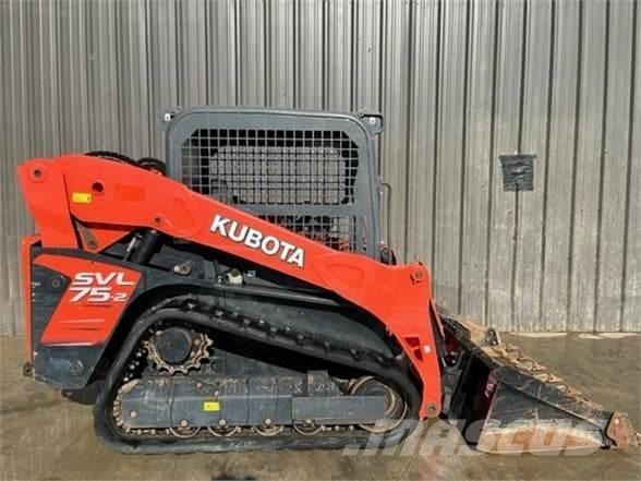 Kubota SVL75-2 スキッドステアローダー