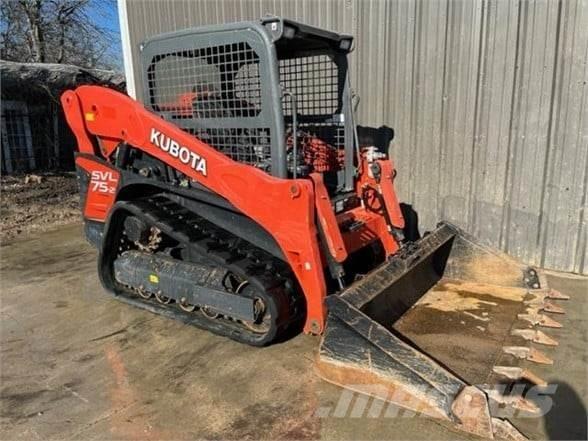 Kubota SVL75-2 スキッドステアローダー