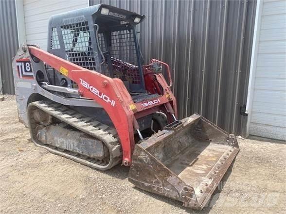 Takeuchi TL8 スキッドステアローダー