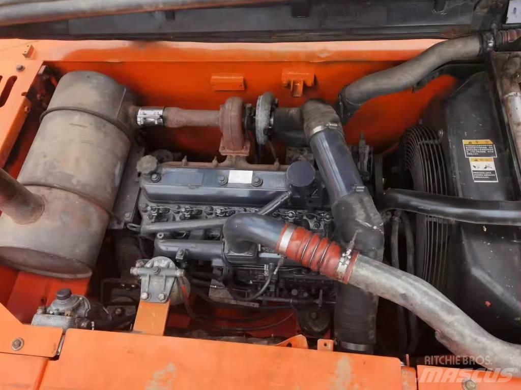 Doosan DX 225 LC 大型油圧ショベル12t以上（パワーショベル・ユンボ）