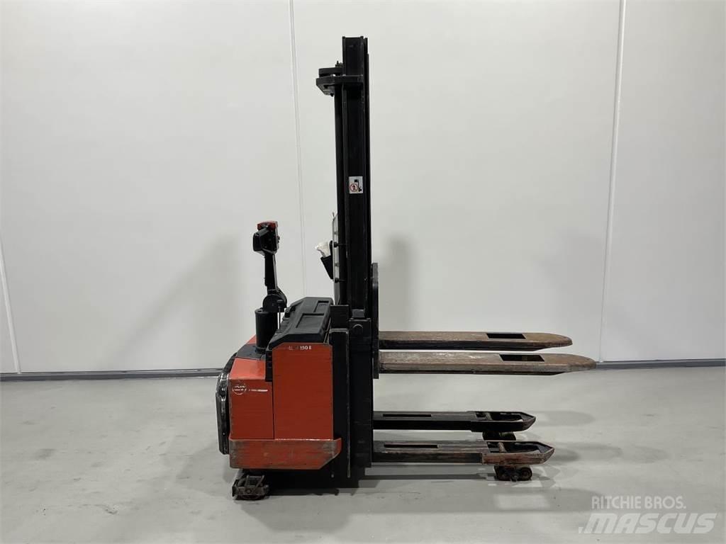 BT LSF1250/11 自走式スタッカー