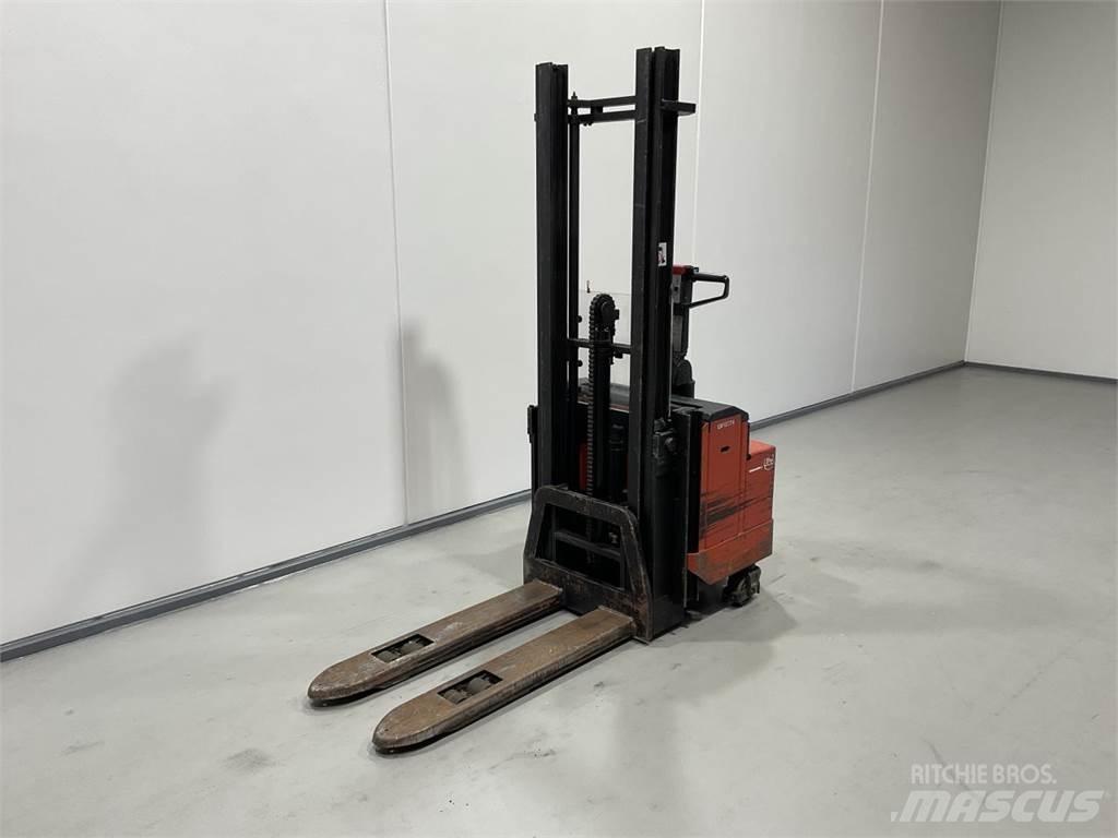 BT LSF1250/11 自走式スタッカー
