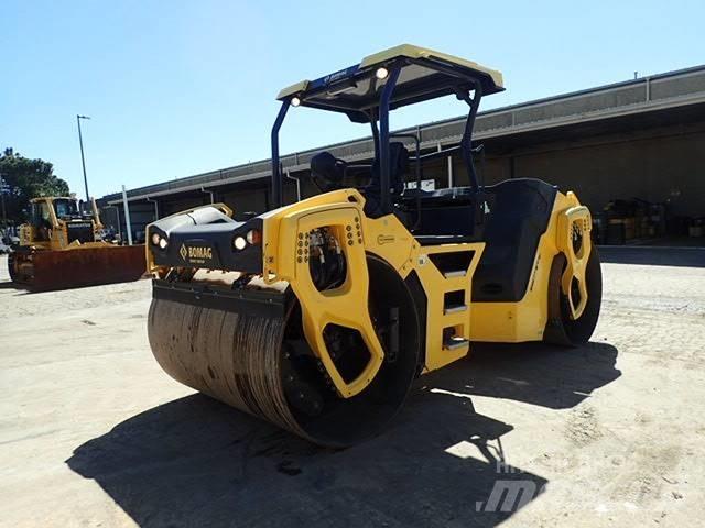 Bomag BW 206 AD-5 振動ローラ