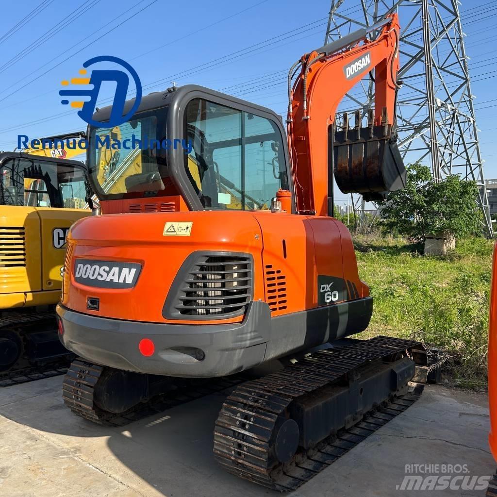 Doosan DX 60 大型油圧ショベル12t以上（パワーショベル・ユンボ）