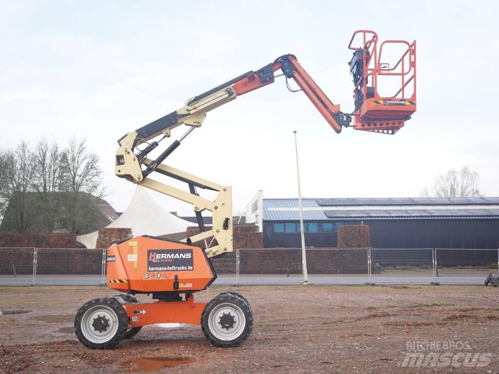 JLG 340 AJ ブームリフト　屈伸型