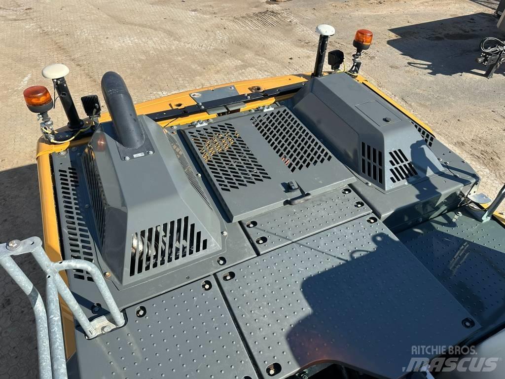 Liebherr R 922 G8 大型油圧ショベル12t以上（パワーショベル・ユンボ）