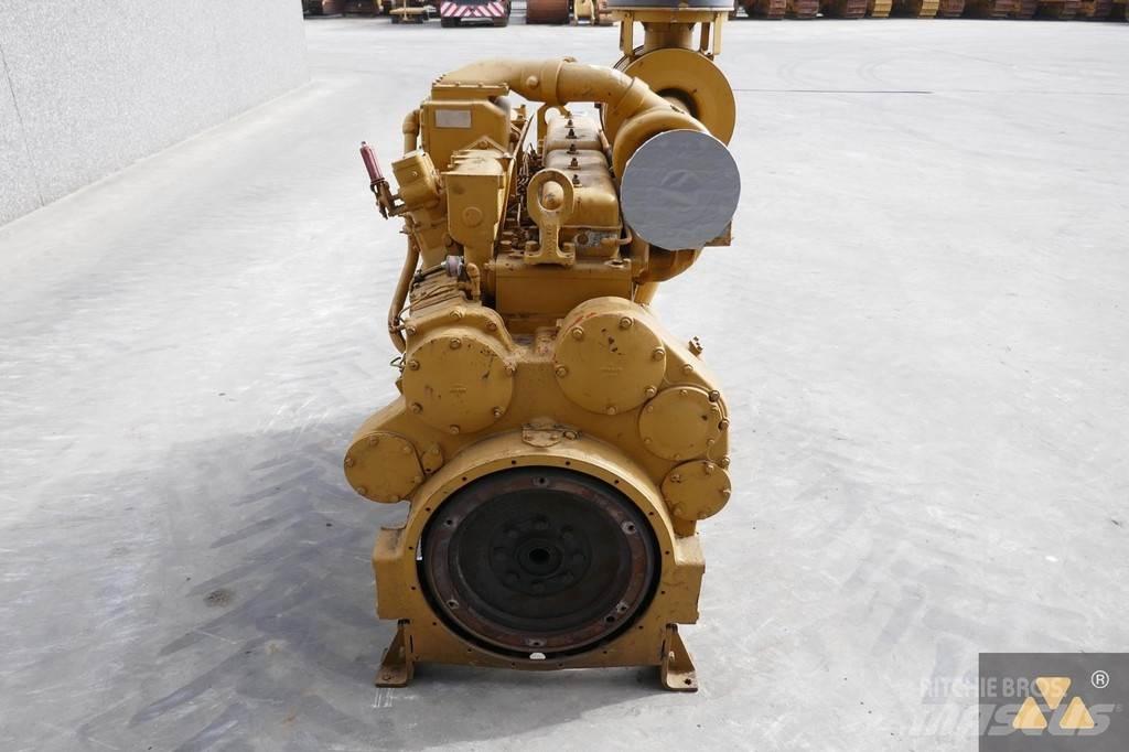 CAT D353E エンジン