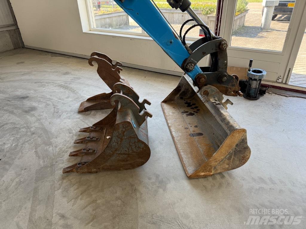 Wacker Neuson EZ 38 ミニ油圧ショベル 7t以下（ミニユンボ・ミニディガー）