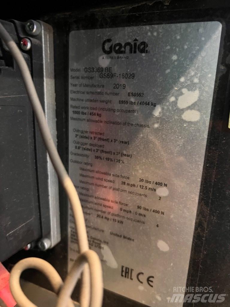 Genie GS 3369 BE シザースリフト