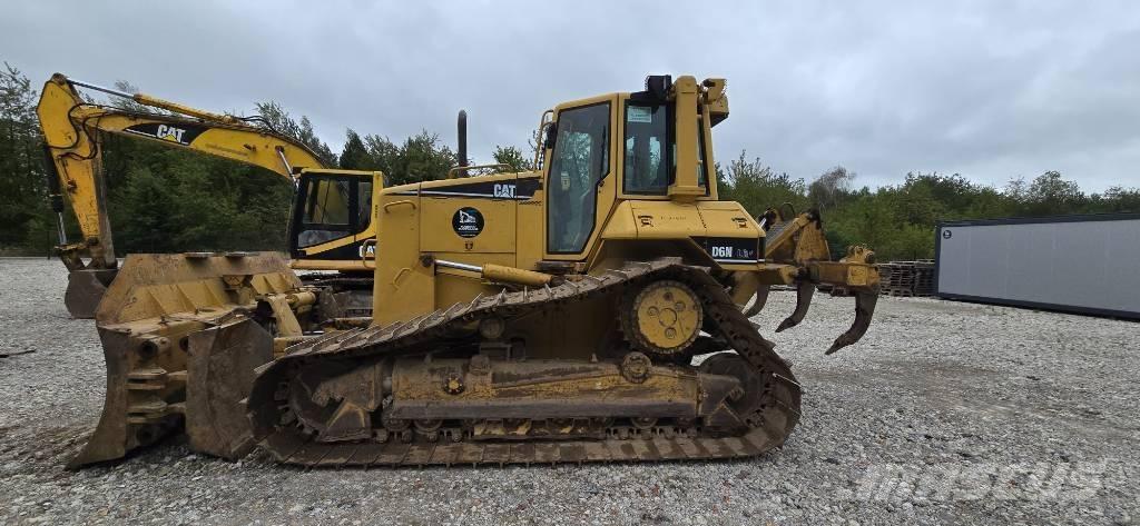 CAT D 6 N LGP ブルドーザー