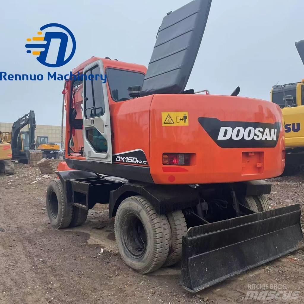 Doosan DX150W-7 ホイール式油圧ショベル（パワーショベル・ユンボ・バックホー）