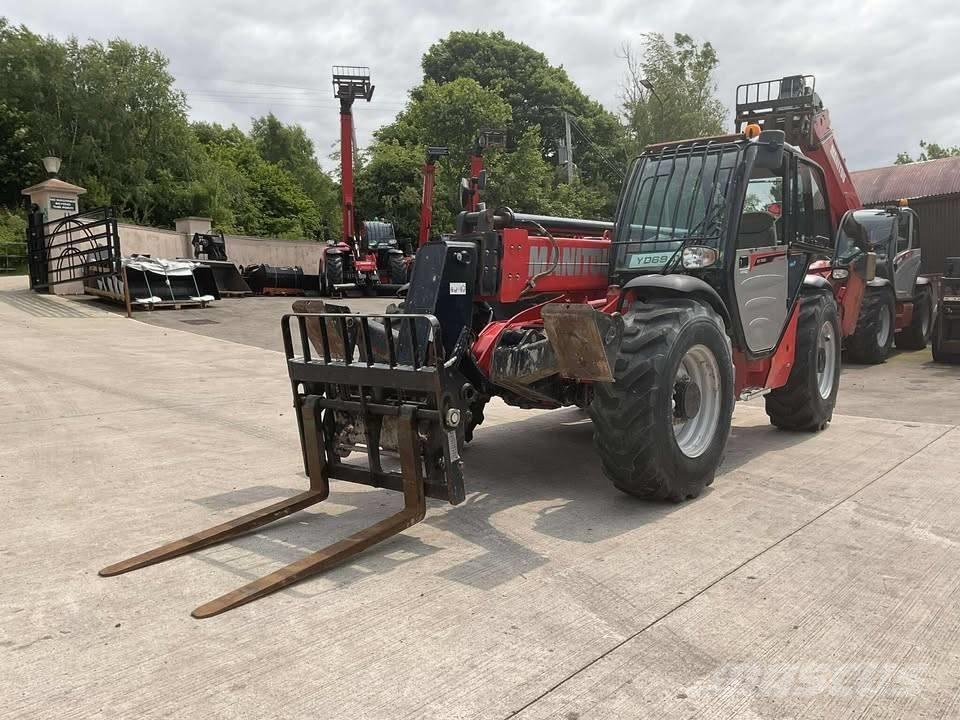 Manitou 1033 テレスコーピックハンドラー