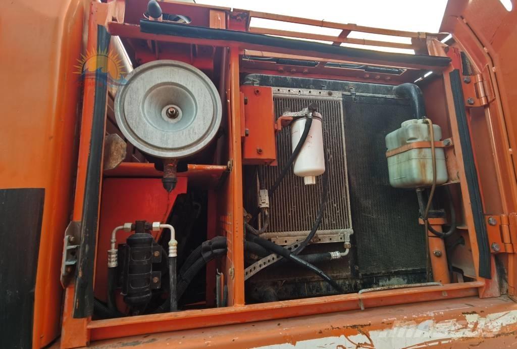 Doosan DH 150W-7 ホイール式油圧ショベル（パワーショベル・ユンボ・バックホー）